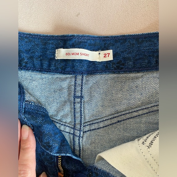 Levi’s 80s Mom Shorts Floral Print - Picture 4 of 6